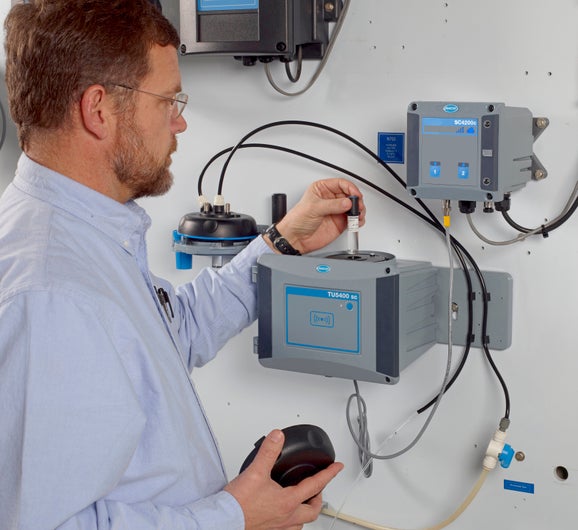 TU5300sc Low Range Laser Turbidimeter with Flow Sensor and RFID, EPA Version